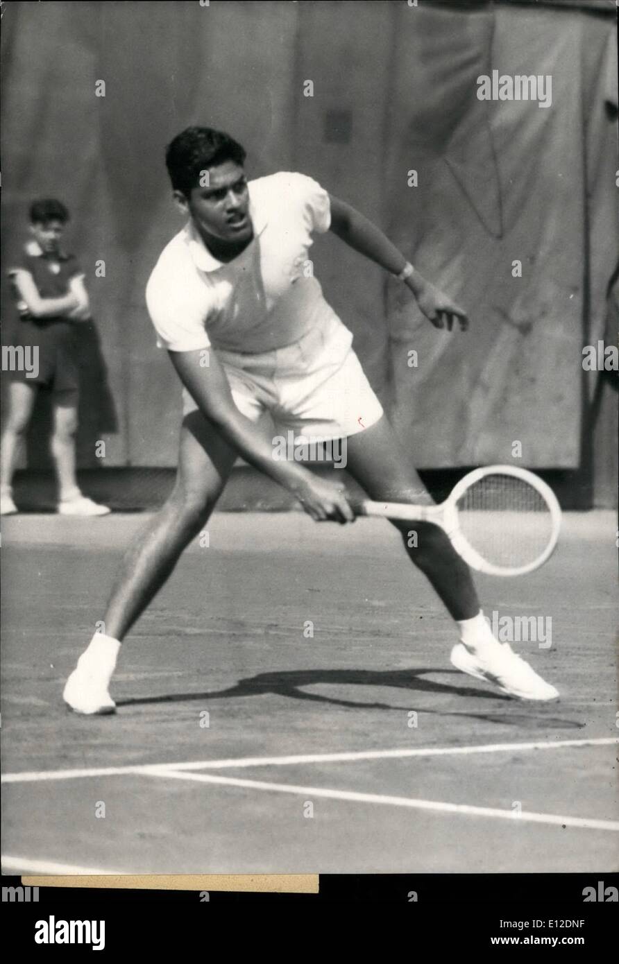 Dec. 20, 2011 - Davis Cup at Roland Garros (Paris): France V. India. Indian No. 1 player R. Krishnan in action against Frenchman Haillet at Roland Garros, Paris, this afternoon. June 11/54 Stock Photo