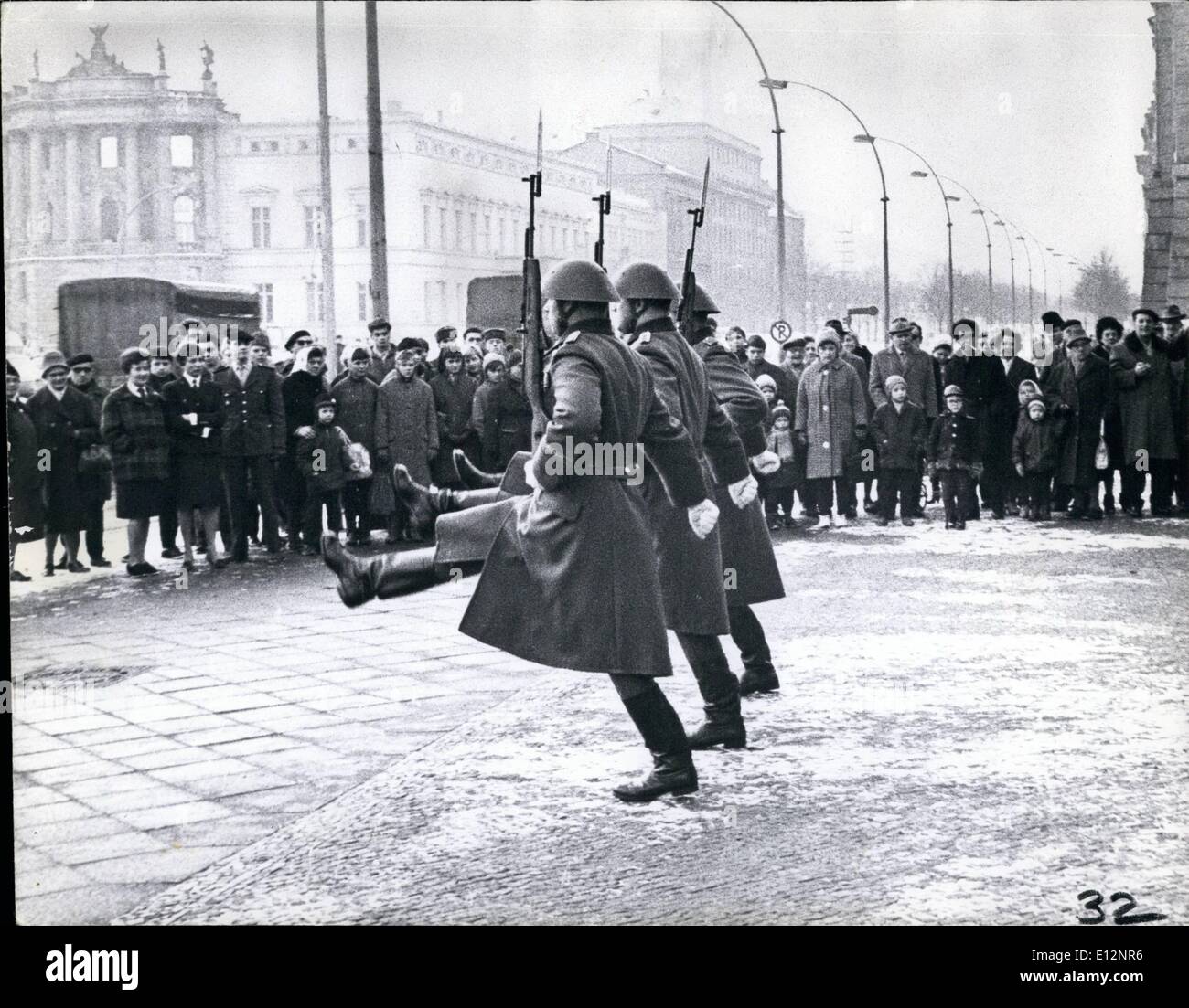 Goose stepping hires stock photography and images Alamy