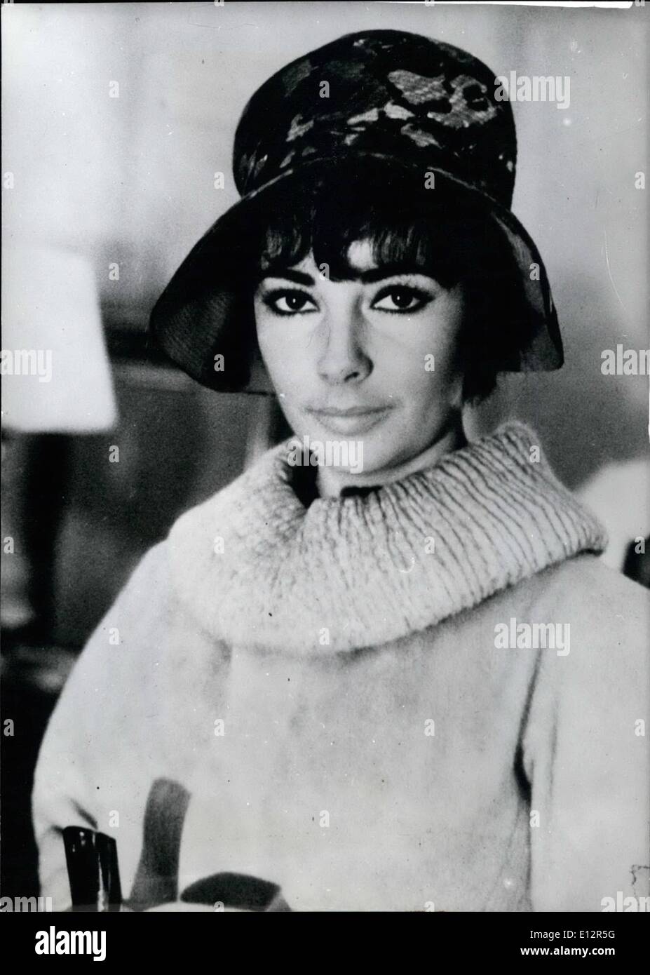 Elizabeth taylor best actress oscar hi-res stock photography and images ...