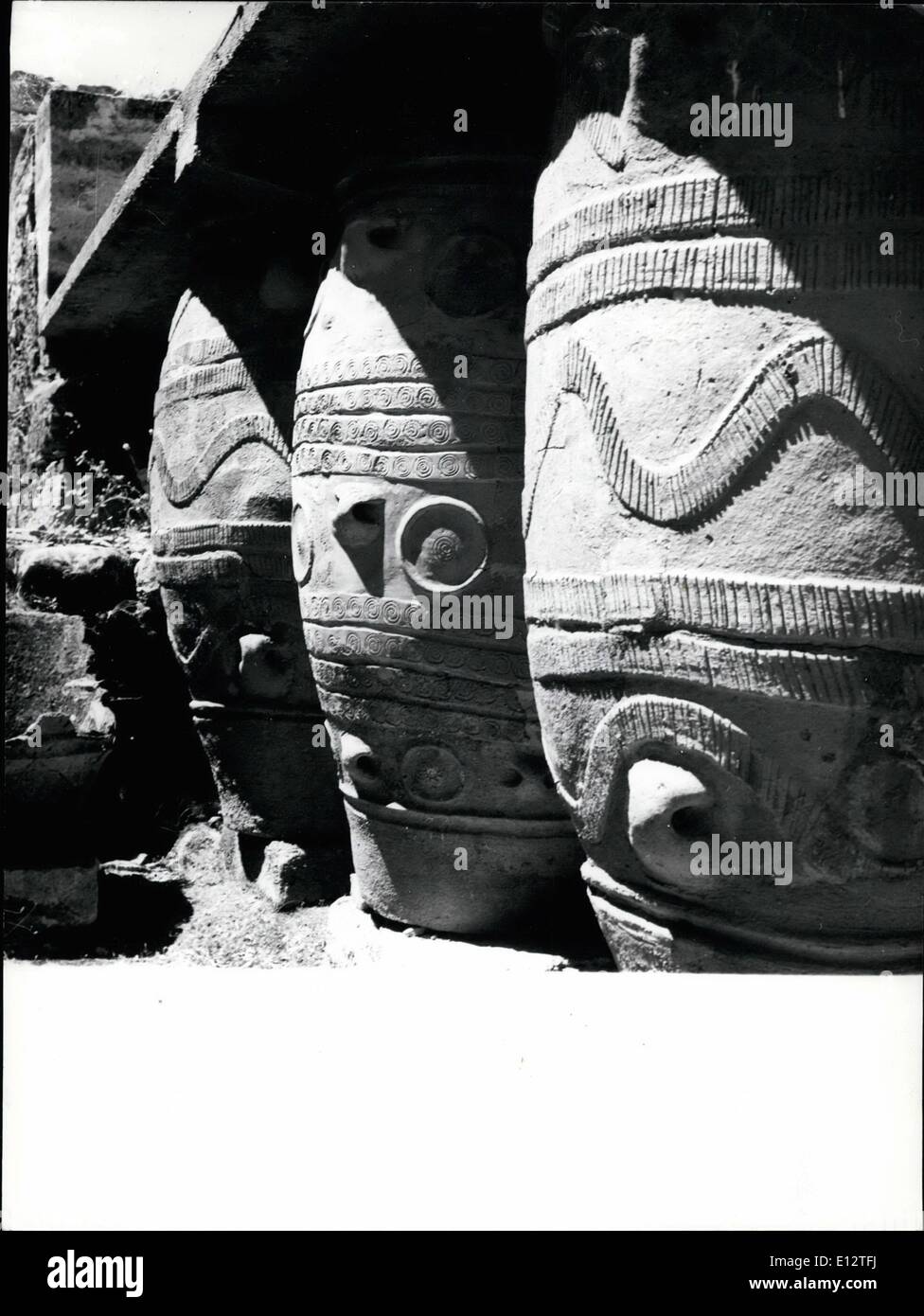 Feb. 25, 2012 - Knossos -Greece - Crete Jars - Minoan I Empire Stock Photo