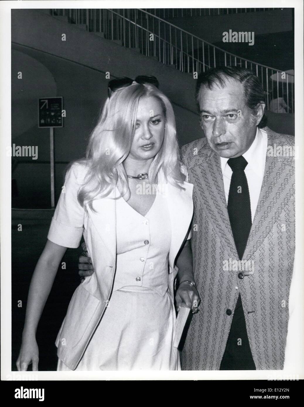 2012 elizabeth ray and her lawyer hires stock photography and images