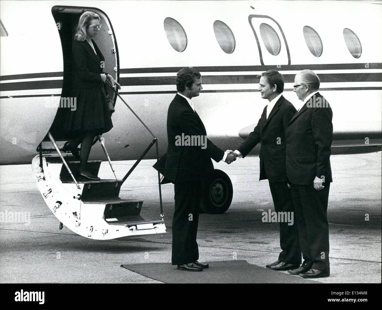 Feb. 26, 2012 - King Gustav Adolf Has Passed Away. Photo shows Princess Christina And The Successor To The Throne Carl Gustav Being Met At The Airport By Prime Minister Olof Palme And The Chancellor Of The Exchequer Gunnar Strang. Palme And Strang Met Them At Arlanda Airport To Express Their Participation In Their Sorrow. Stock Photo