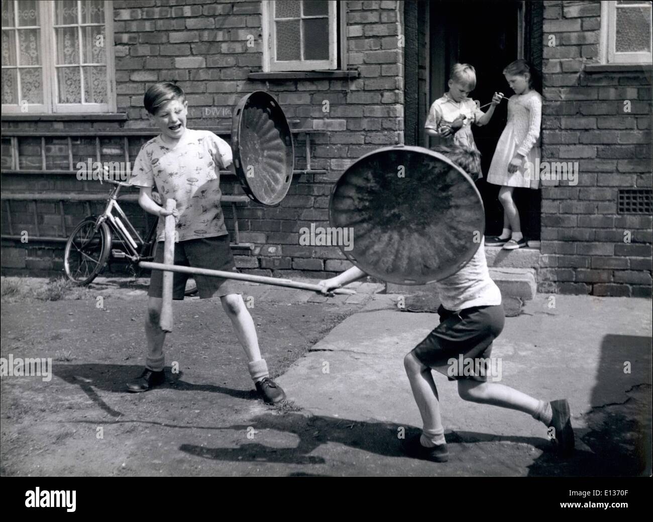 Dustbin Lids High Resolution Stock Photography and Images Alamy