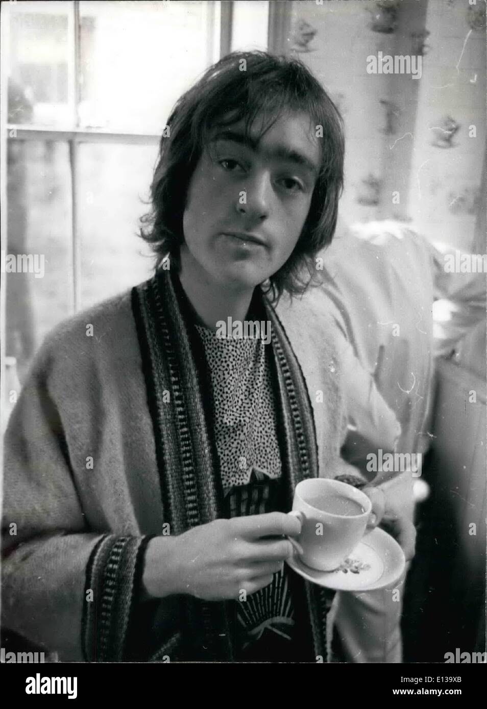 Feb. 29, 2012 - There's nothing like a capps Dave Mason enjoys a late morning cup of to at ''George 's '' In Newcastle. Stock Photo