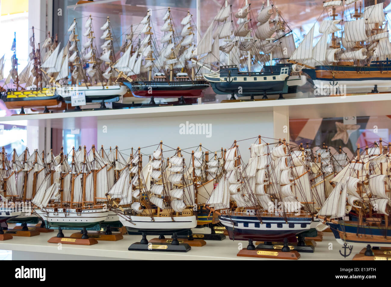 Selling model ships hi-res stock photography and images - Alamy