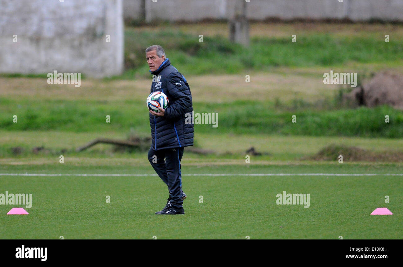 Montevideo, Uruguay. 21st May, 2014. Uruguay's national team head coach Oscar Tabarez takes part during a training session before the FIFA World Cup, at Uruguay Celeste complex, in Montevideo, capital of Uruguay, on May 21, 2014. © Nicolas Celaya/Xinhua/Alamy Live News Stock Photo