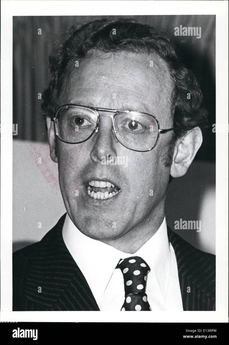 Rev robert hi-res stock photography and images - Alamy