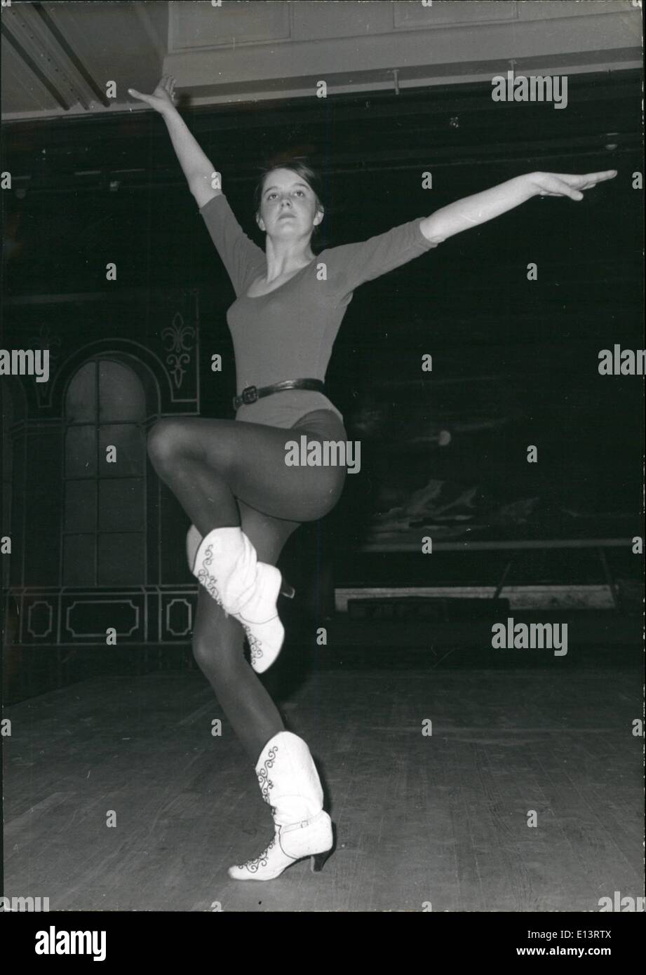 Apostle paul paul hi-res stock photography and images - Page 31 - Alamy, image size:921x1390