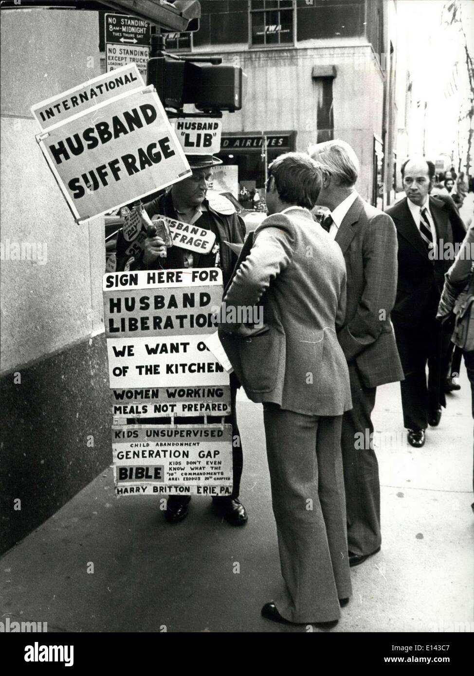 Apr. 04, 2012 - Till a few years ago the big cities of USA have been buisy with the ''Women's Liberation-Movement''. Now the husbands will be liberated too from her work of housekeeping. Photo shows tehy ''want off of the kitchen' Stock Photo