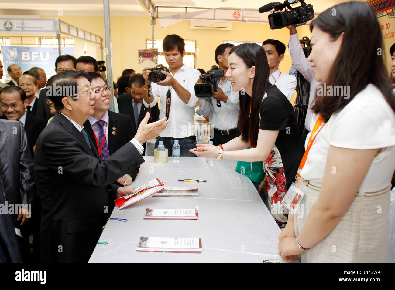 140522 Phnom Penh May 22 2014 Xinhua Cambodian Deputy