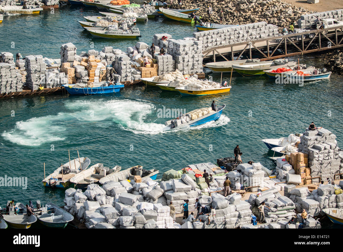 Oman, Khasab, Harbor, Iranian smugglers agricultural products to Oman and luxury goods back to Iran with small boats Stock Photo
