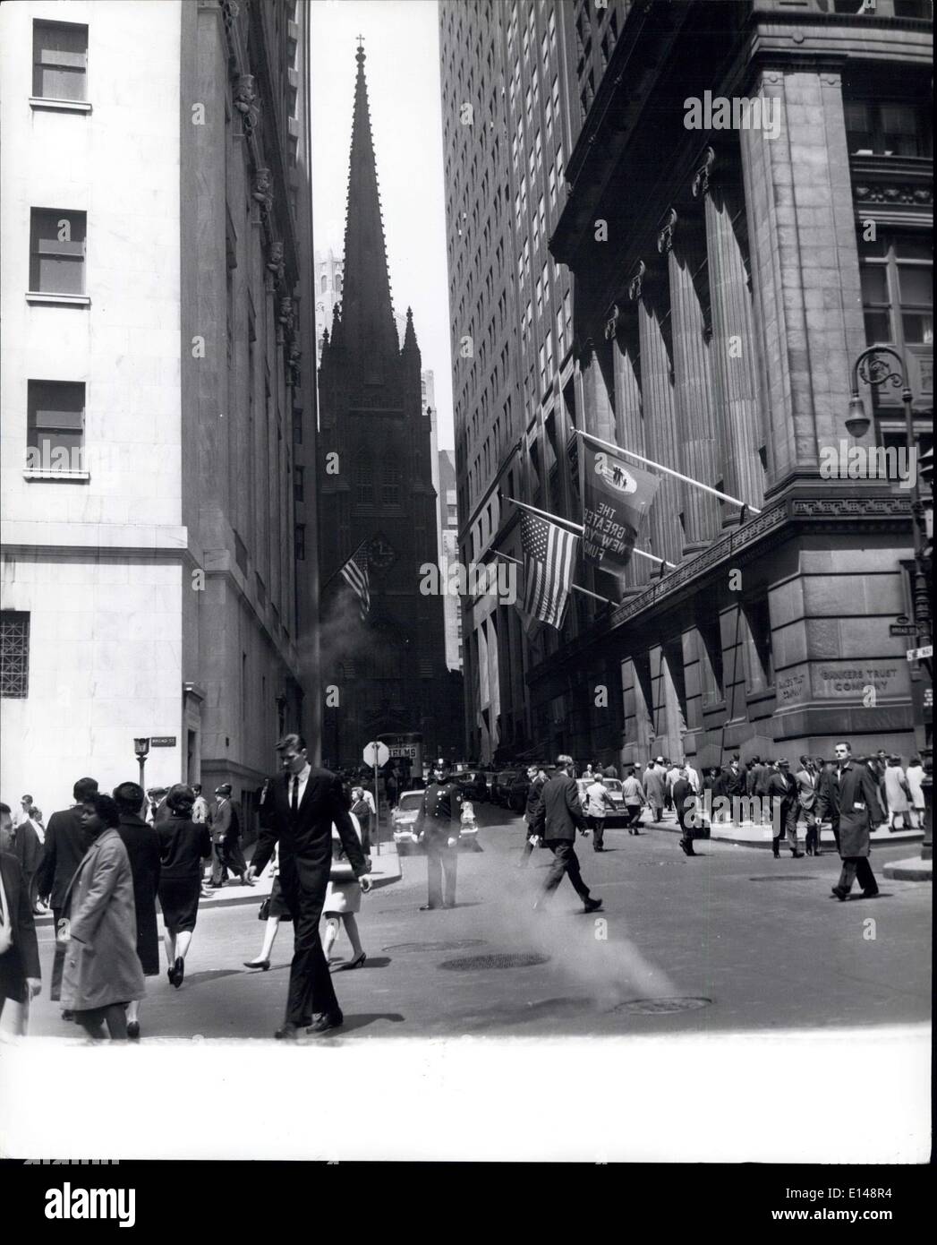 2012 new york wall street hi-res stock photography and images - Alamy