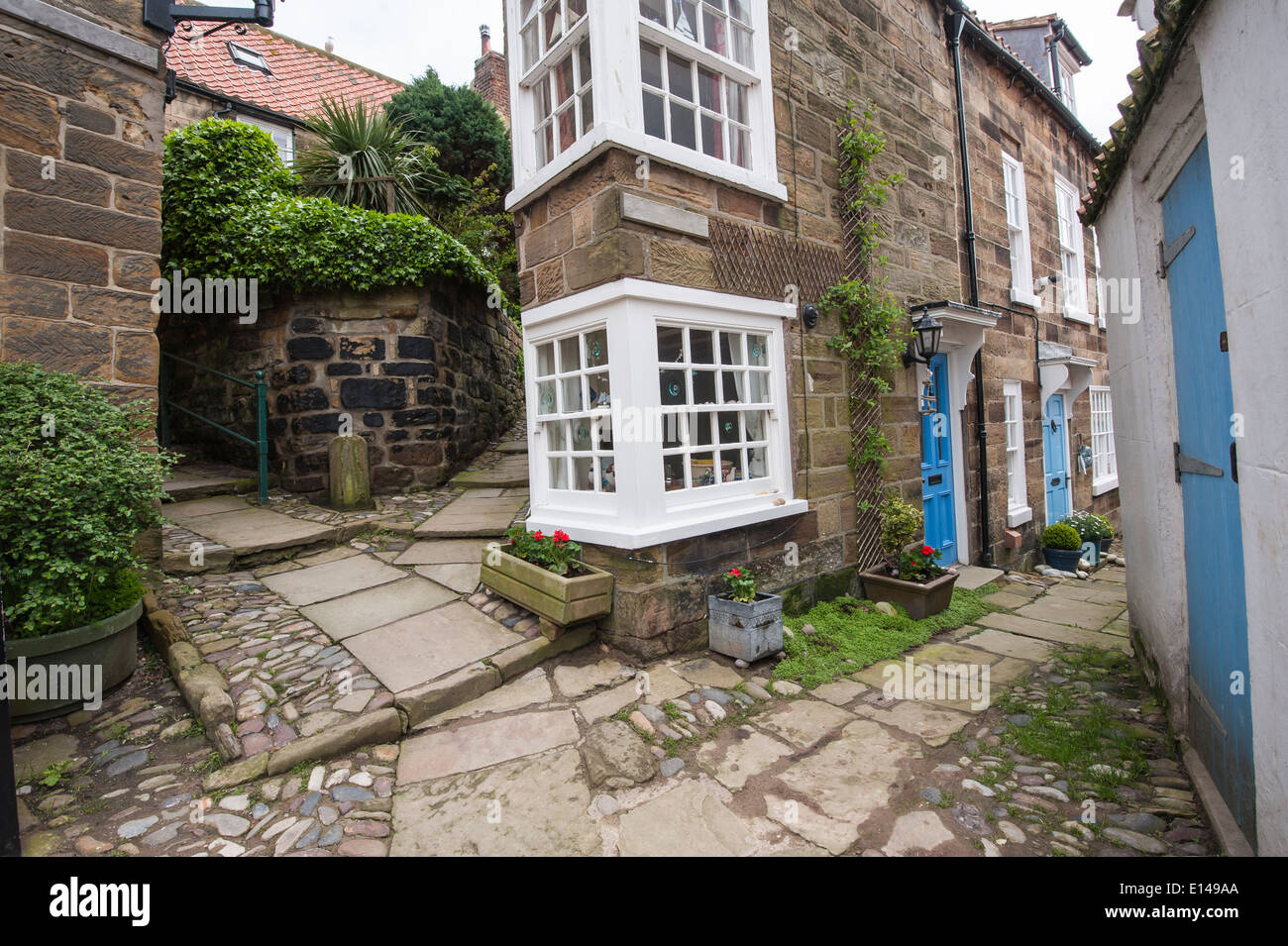 Cozy Countryside Cottage - Cottage style decorating, renovating and  entertaining Ideas for indoors and out, image size:1300x955