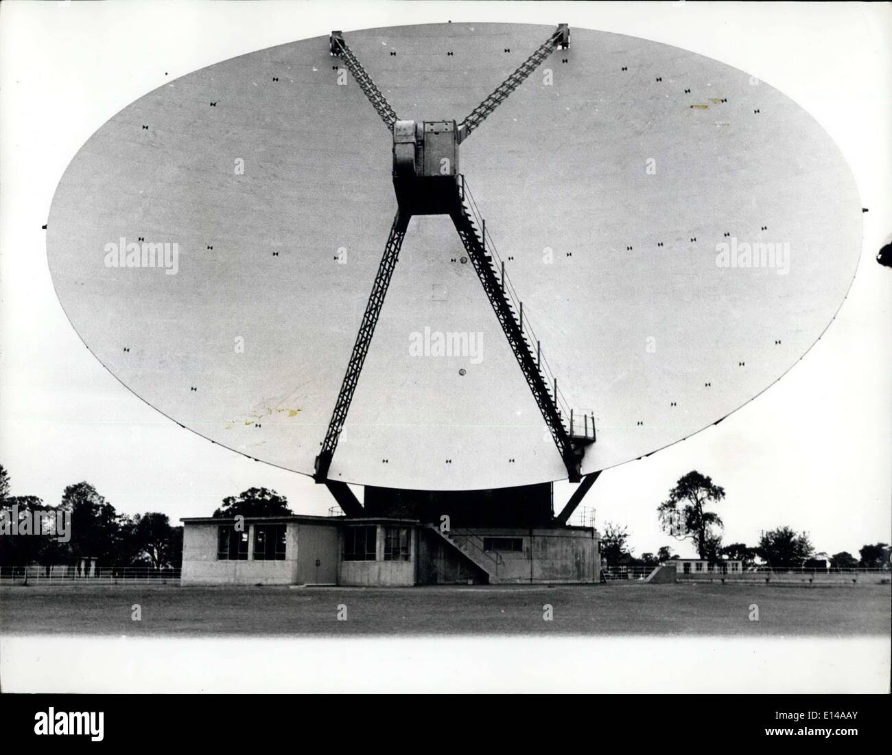 Apr. 17, 2012 - Britain leads in Radio Astronomy: The ears that seen the Universe for radio emissions from distant galaxies and Stock Photo