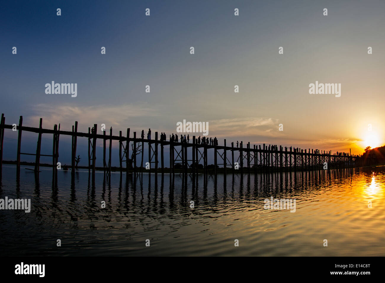 Sunset at U Bein Bridge Mandalay Myanmar Burma Stock Photo - Alamy