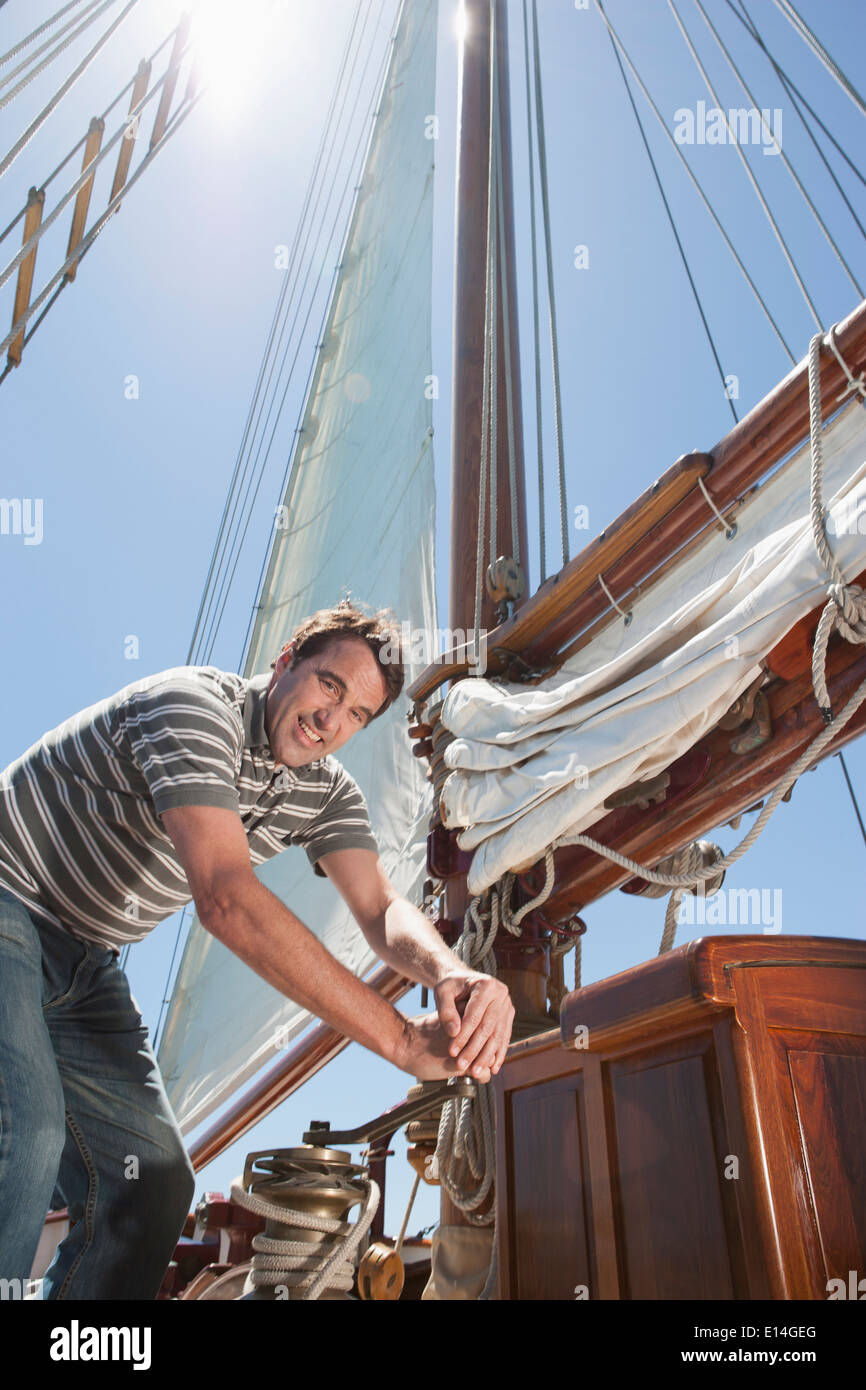 Hoisting sail hires stock photography and images Alamy