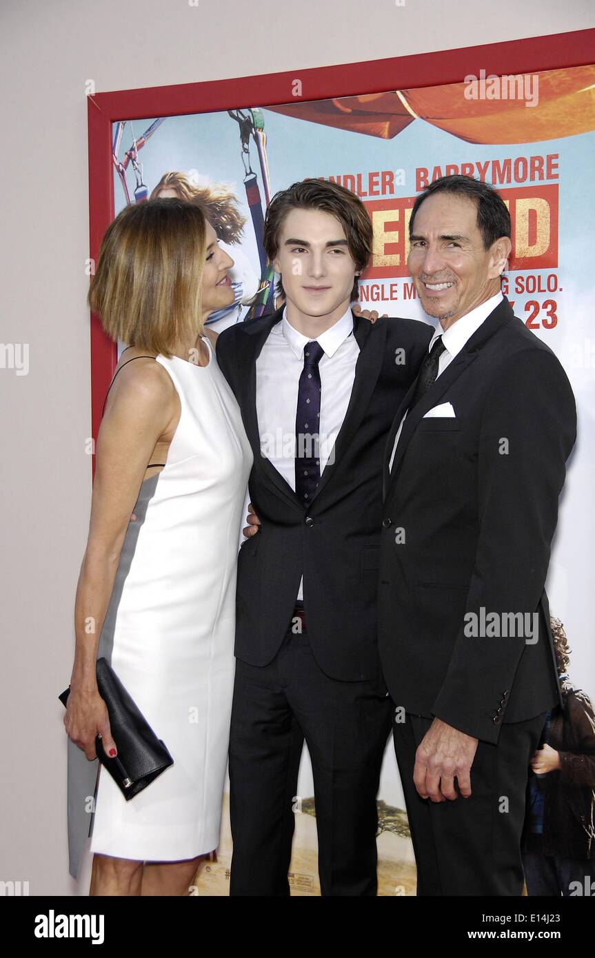 Los Angeles, CA, USA. 21st May, 2014. Brenda Strong, Zak Henri, Tom Henri  at arrivals for BLENDED Premiere, TCL Chinese 6 Theatres (formerly  Grauman's), Los Angeles, CA May 21, 2014. Credit: Michael