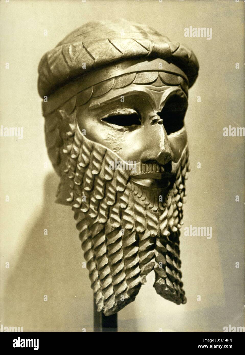 Apr. 12, 2012 - Royal Mask and Diadem Baghdad Museum Display Stock Photo