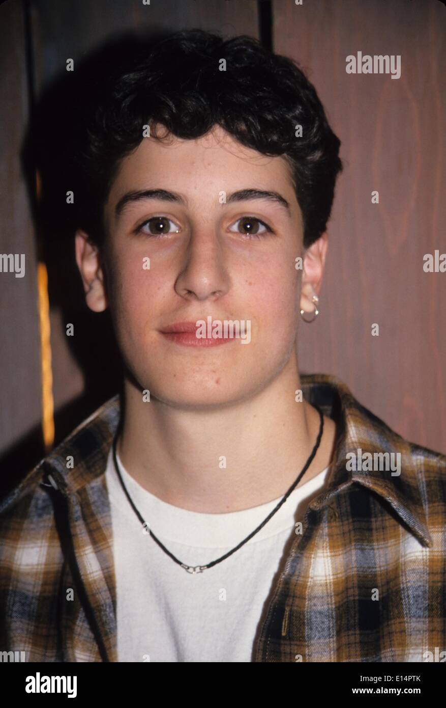 Jason biggs 1994 hi-res stock photography and images - Alamy