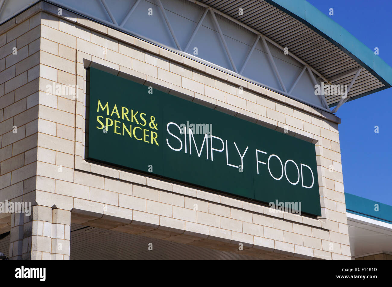 Marks And Spencer Food High Resolution Stock Photography and Images - Alamy