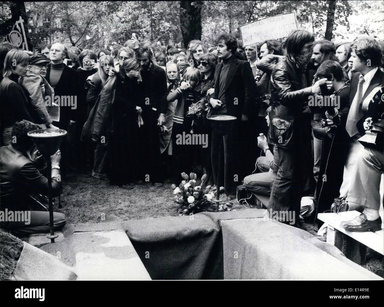 Apr. 18, 2012 - Anarchist Ulrike Meinhof buried in Berlin: Ulrike Meinhof (Ulrike Meinhof), leading member of the German anarchist ''Baader/Meinhof'' group, who committed suicide by hanging herself with a towel in her cell of the Stuttgart-Stammheim prison on May 9th, 1976 was buried in Berlin on May 15th. About 4000 people accompanied her on her last journey. After the funeral there took place a demonstration by 45000 persons through the streets of Berlin. Photo shows the funeral of Ulrike Meinhof at the Holy Trinity Cemetery in Berlin. In the left the step-daughter of Ulrike Meinhof, 3 Stock Photo
