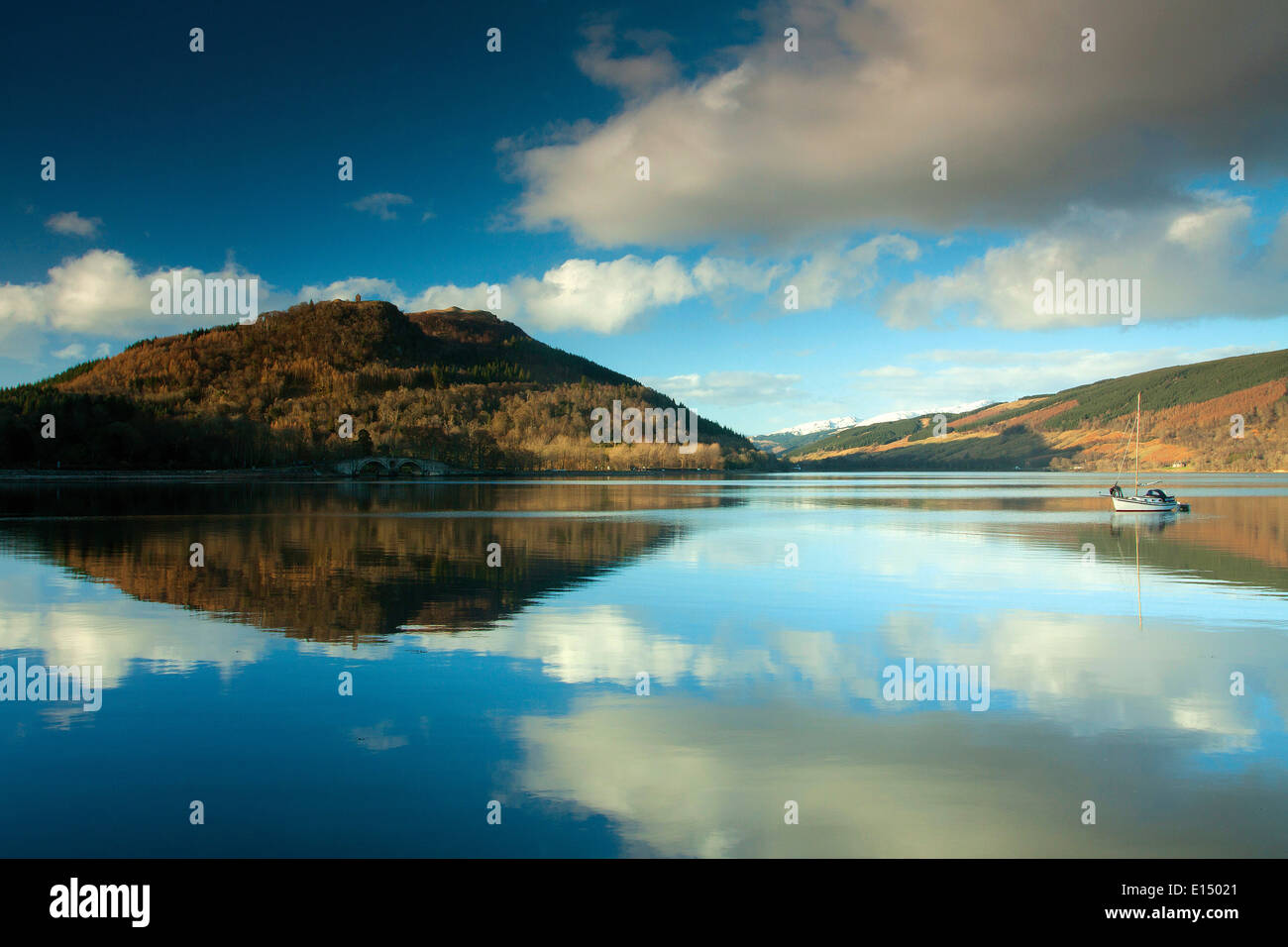 Loch Fyne and Dun na Cuaiche, Inveraray, Argyll & Bute Stock Photo
