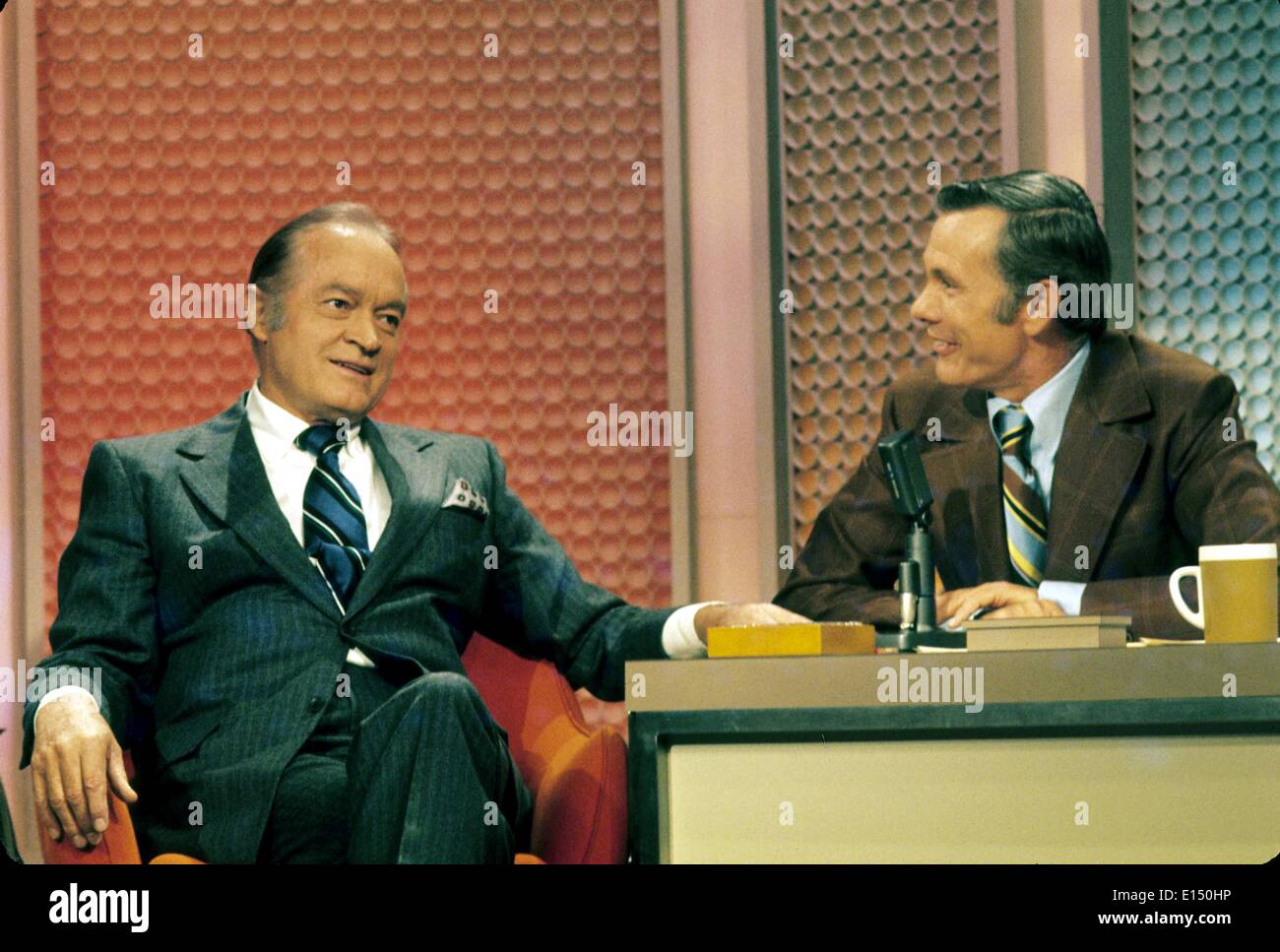 JOHNNY CARSON with Bob Hope 1975.m6979.(Credit Image © Bill Crespinel
