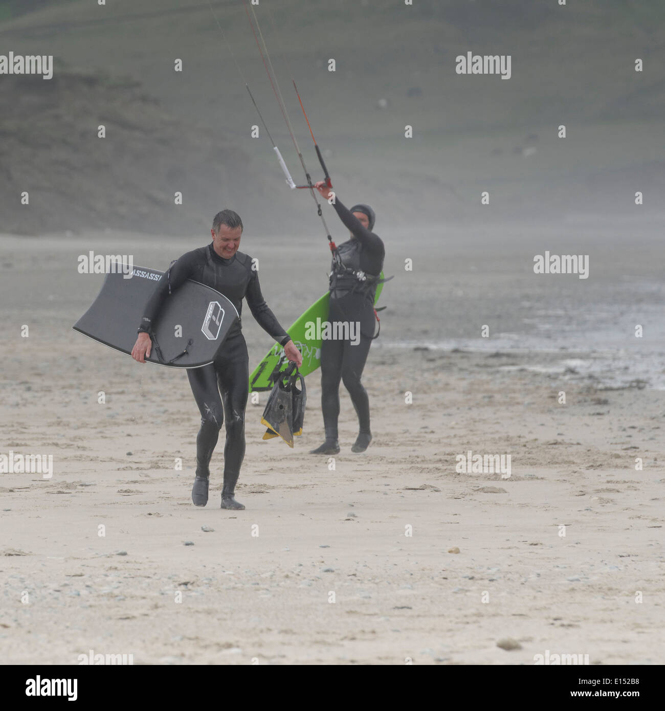 Surf boards wet suits hires stock photography and images Alamy