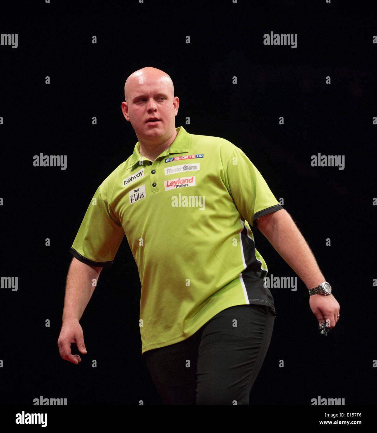 Michael van gerwen hi-res stock photography and images - Page 18 - Alamy