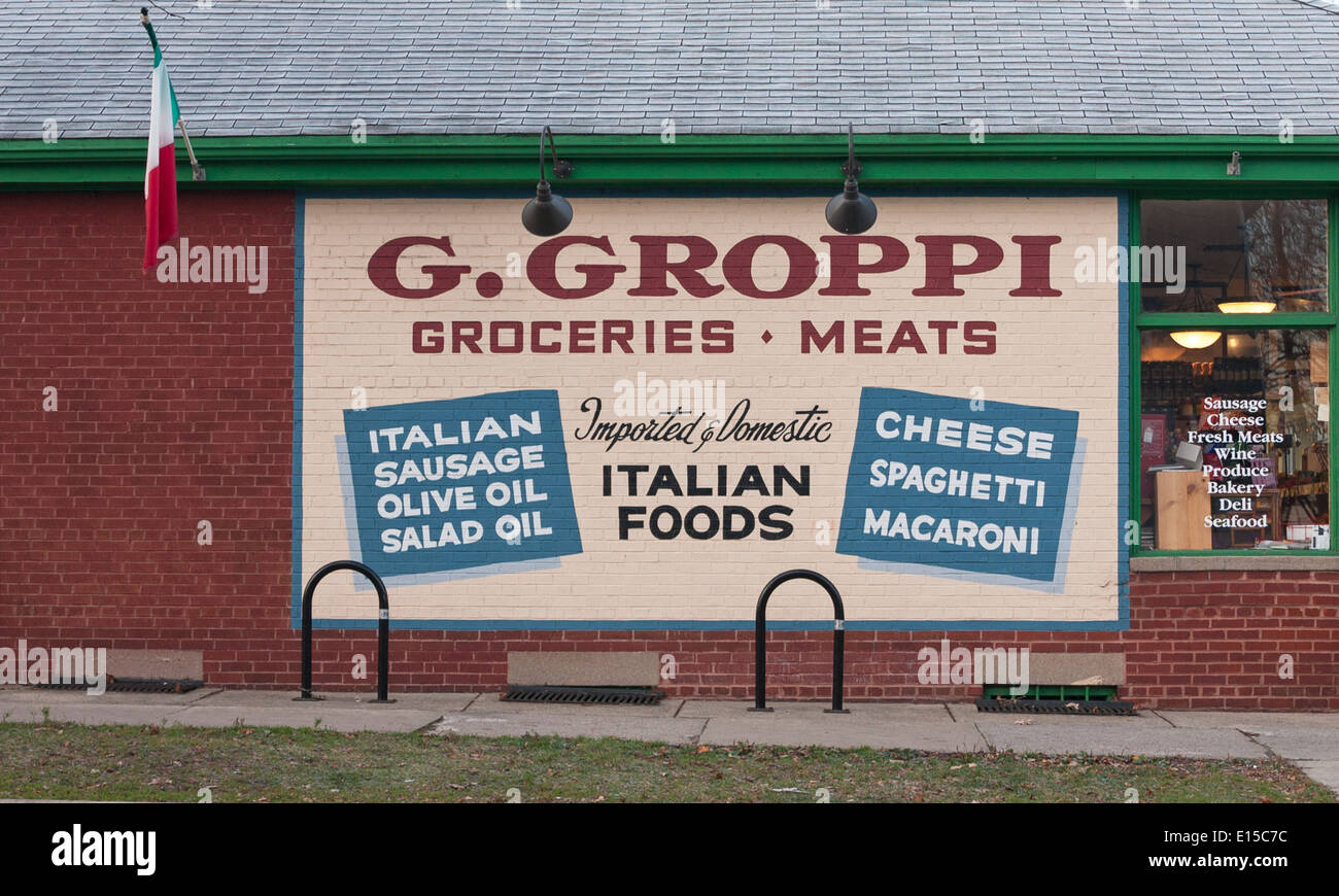 Italian Grocery Store High Resolution Stock Photography and Images Alamy