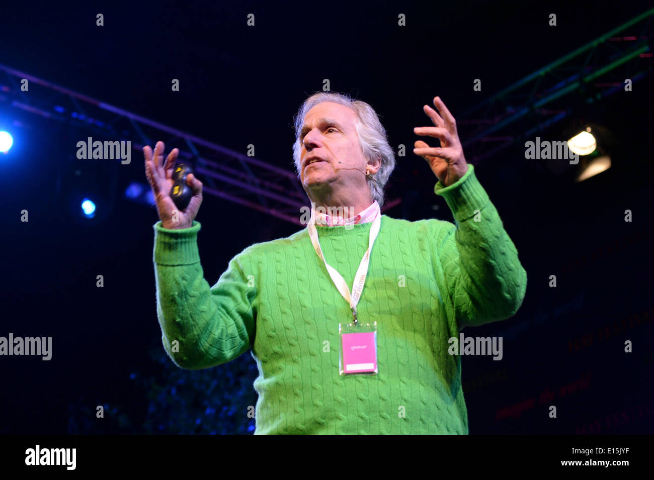 Hay on Wye, Wales, UK. 23rd May 2014. HENRY WINKLER, AKA 'The Fonz' from the cult TV show 'Happy Days' speaking to an audience of children on the second day of the 2014 Hay Festival, Wales UK Credit:  keith morris/Alamy Live News Stock Photo