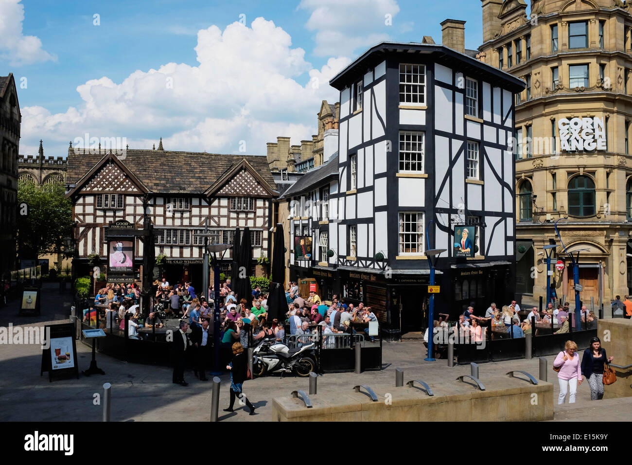 The Old Wellington Inn and Sinclairs Oyster Bar in Manchester city