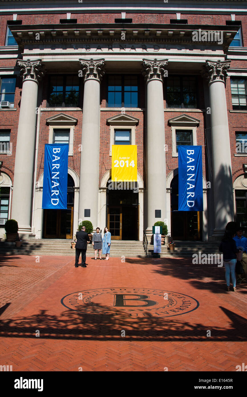 The main entrance gate at Barnard College, a women's liberal arts college on the Upper West Side of Manhattan, New York, NY. Stock Photo