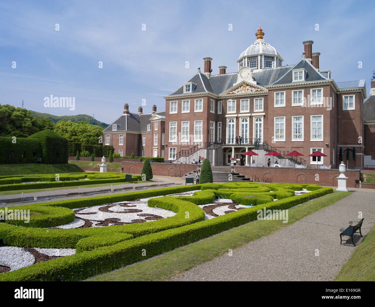 Palace at Huis Ten Bosch, Huis Ten Bosch, a theme park in Sasebo, Nagasaki,  Japan. Recreates Netherlands and dutch buildings Stock Photo - Alamy