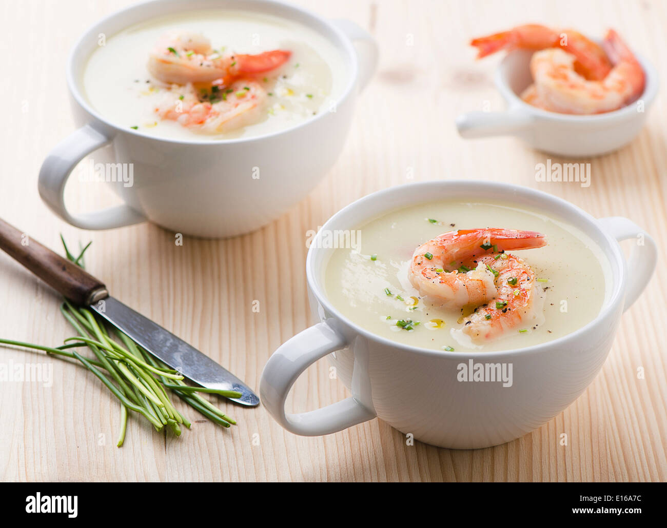 кокосовый суп с креветками и грибами