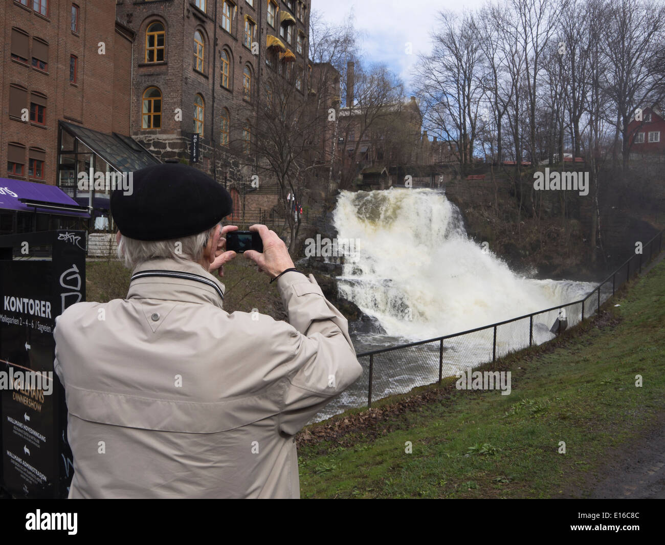 Old man photographing a river hi-res stock photography and images - Alamy
