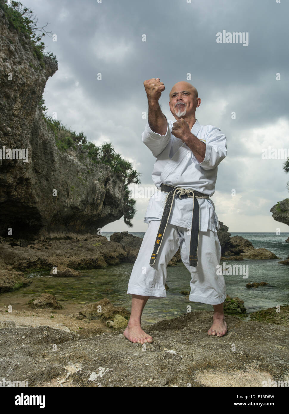 Karate master Narihiro Shinjo Uechi Ryu Karate, Training on the beach