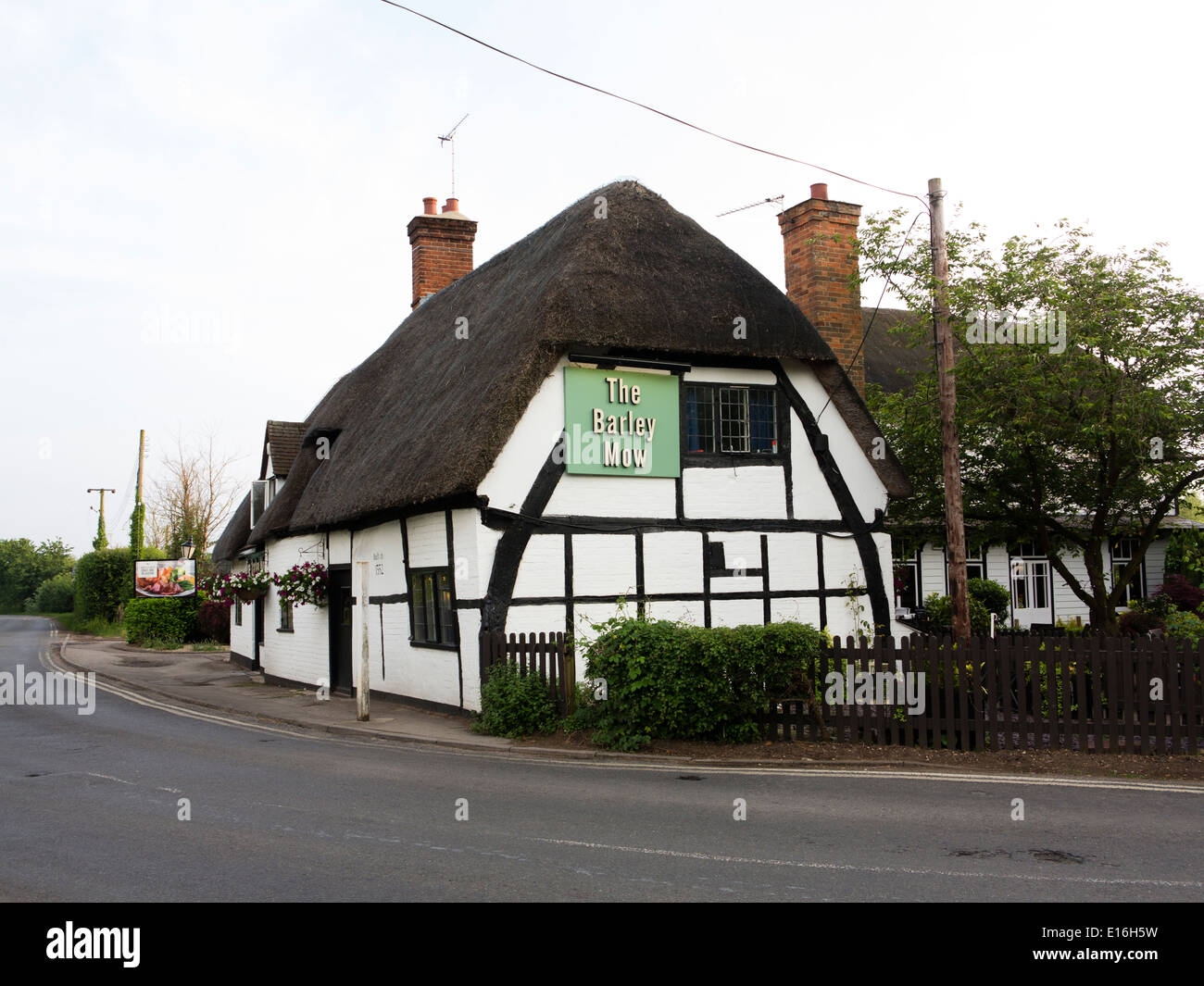 The Barley Mow pub in Clifton Hampden, Oxfordshire. Stock Photo