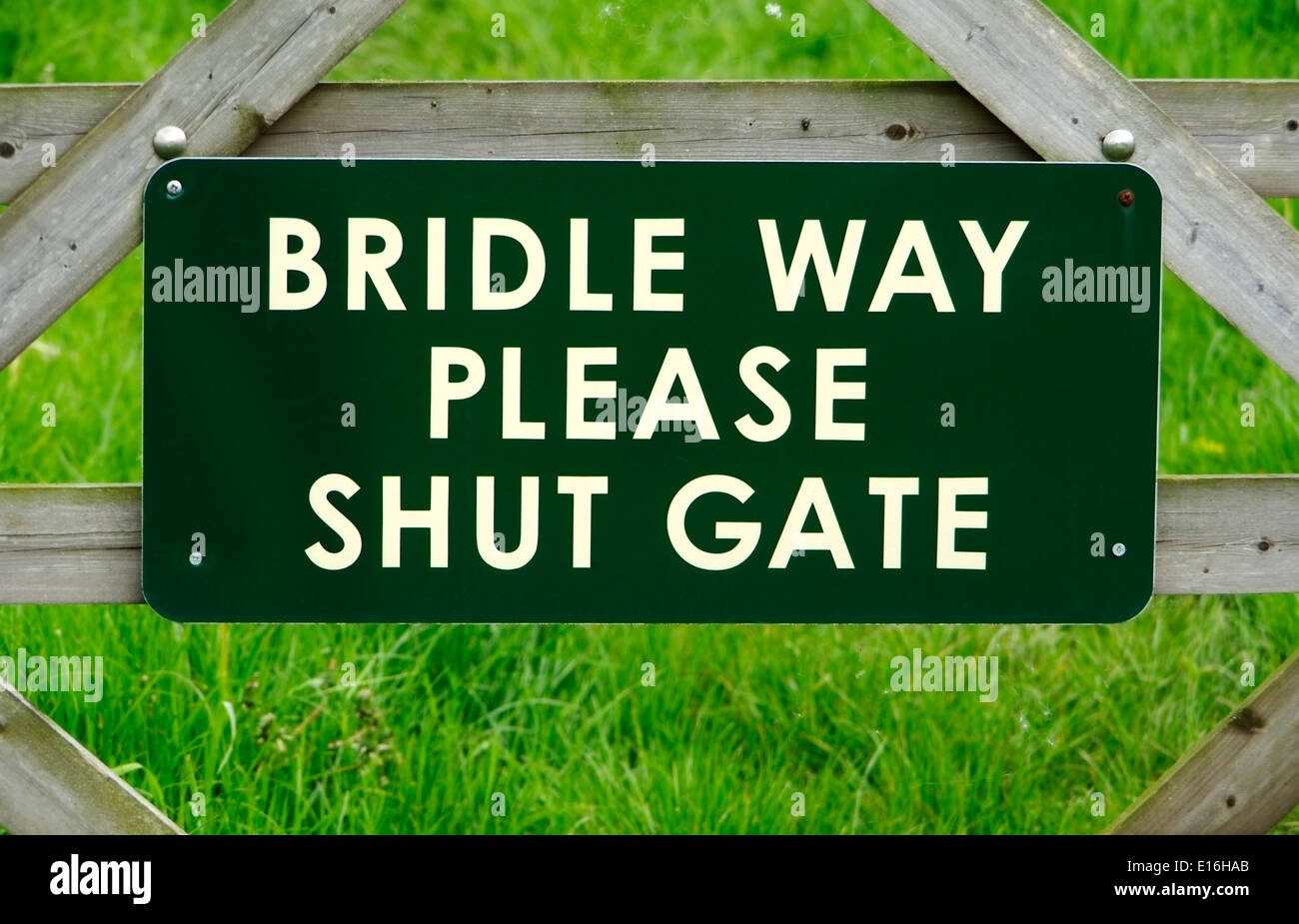 Please Shut The Gate Sign on a Public Bridleway, UK Stock Photo Alamy