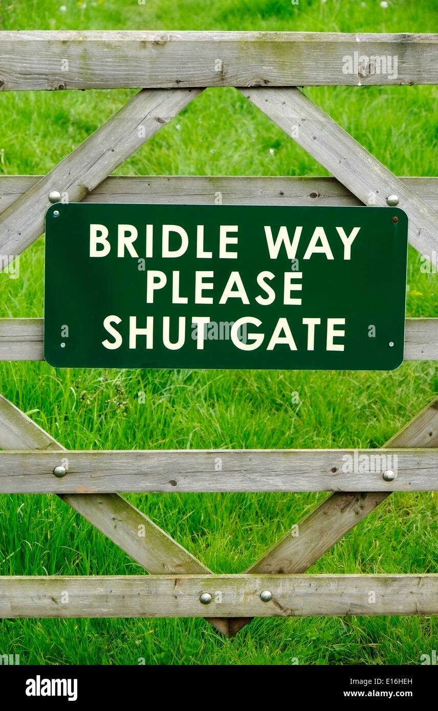 Please Shut The Gate Sign on a Public Bridleway, UK Stock Photo