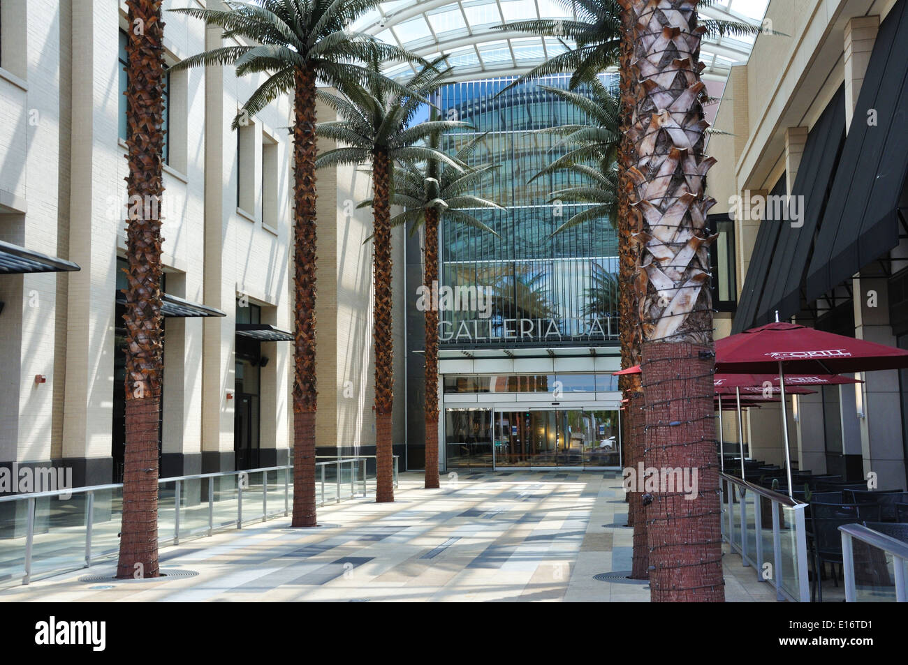North Dallas Galleria Shopping Mall at Christmas Time Editorial Stock Image  - Image of galleria, dallas: 206153099