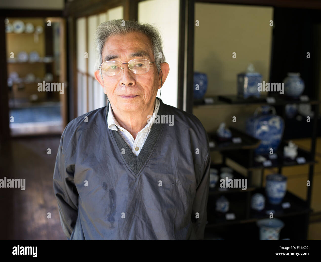 Hitachi Tsuji 常陸 辻 15th generation ceramic master, Arita, Saga