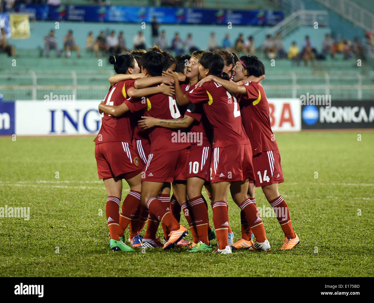 (140525) -- HO CHI MINH CITY, May 25, 2014 (Xinhua) -- China celebrate a goal during the third-place match against South Korea at the 2014 Asian Football Confederation (AFC) Women's Asian Cup at Thong Nhat Stadium in Ho Chi Minh City, Vietnam, May 25, 2014. China defeat South Korea 2-1 to win the third place of the event. (Xinhua/Cheong Kam Ka) Stock Photo