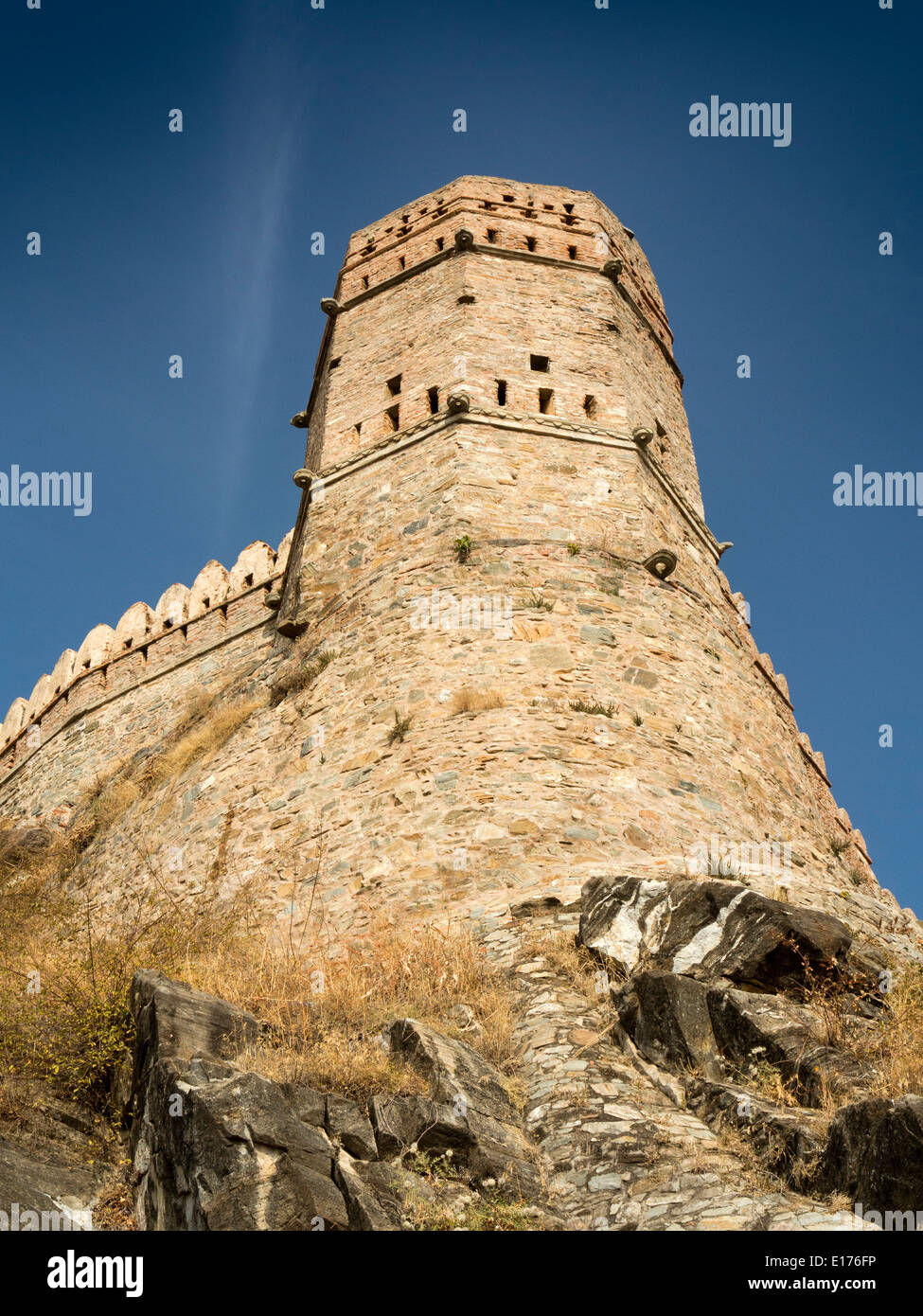 India, Rajasthan, Rajsamand, Kumbhalgarh Fort, Fortified tower of Rana Pratap Stock Photo