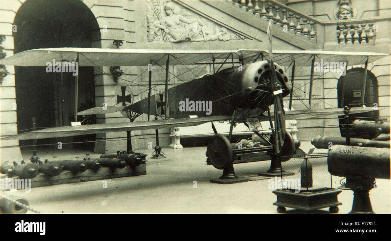 German biplane fighter hi-res stock photography and images - Alamy