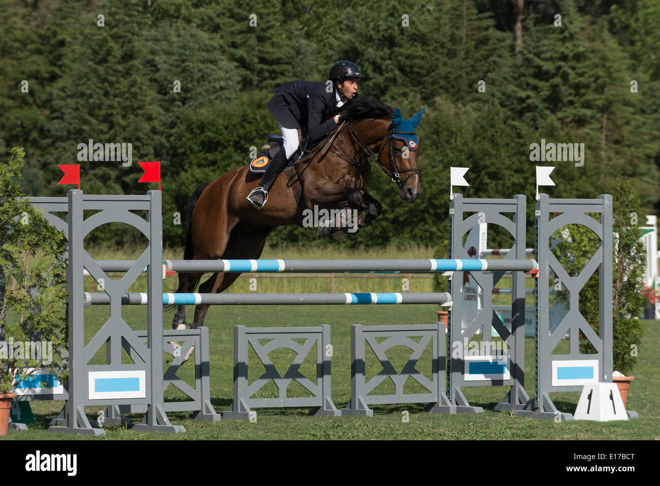 Equestrian obstacle course hires stock photography and images Alamy Equestrian obstacle course hires stock photography and images Alamy