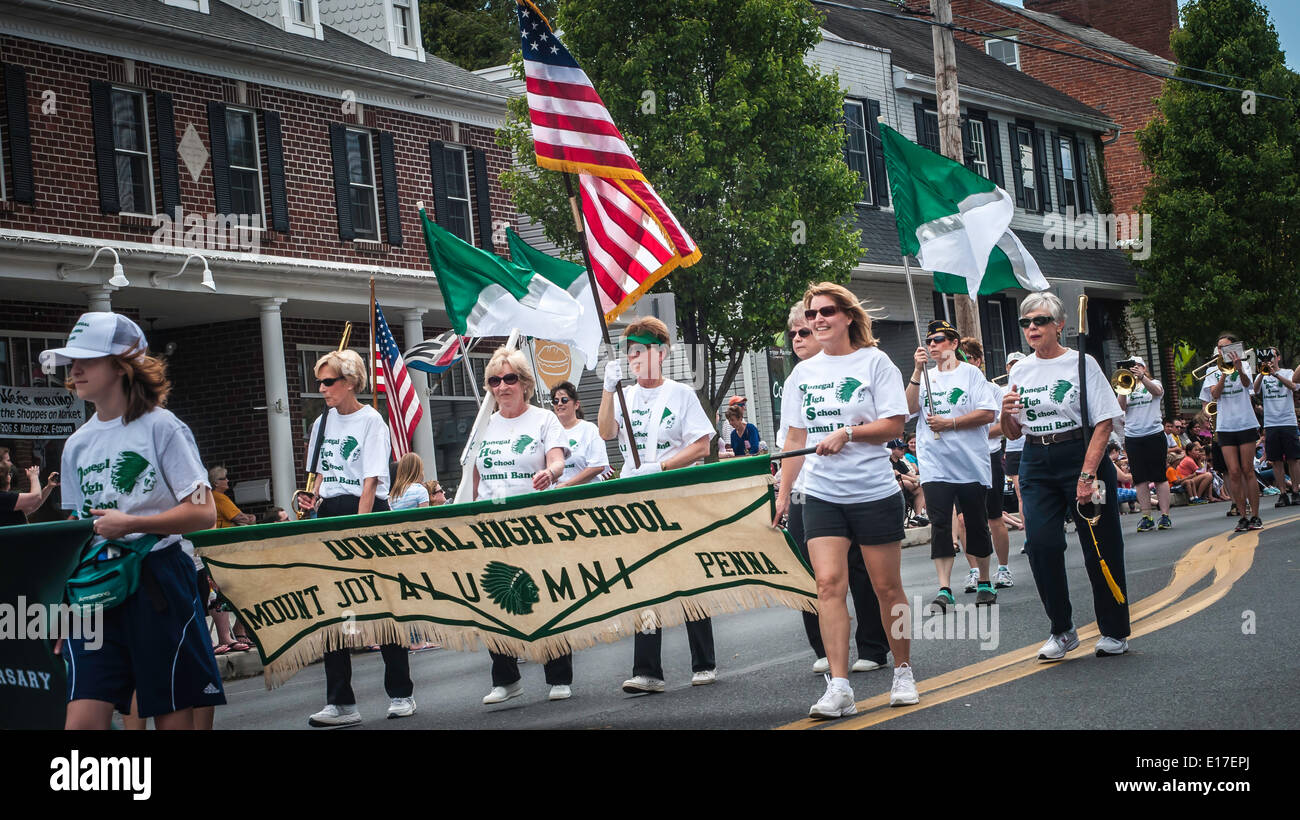 Mount Joy, Pennsylvania, USA.. Small town Memorial Day Parade, honoring