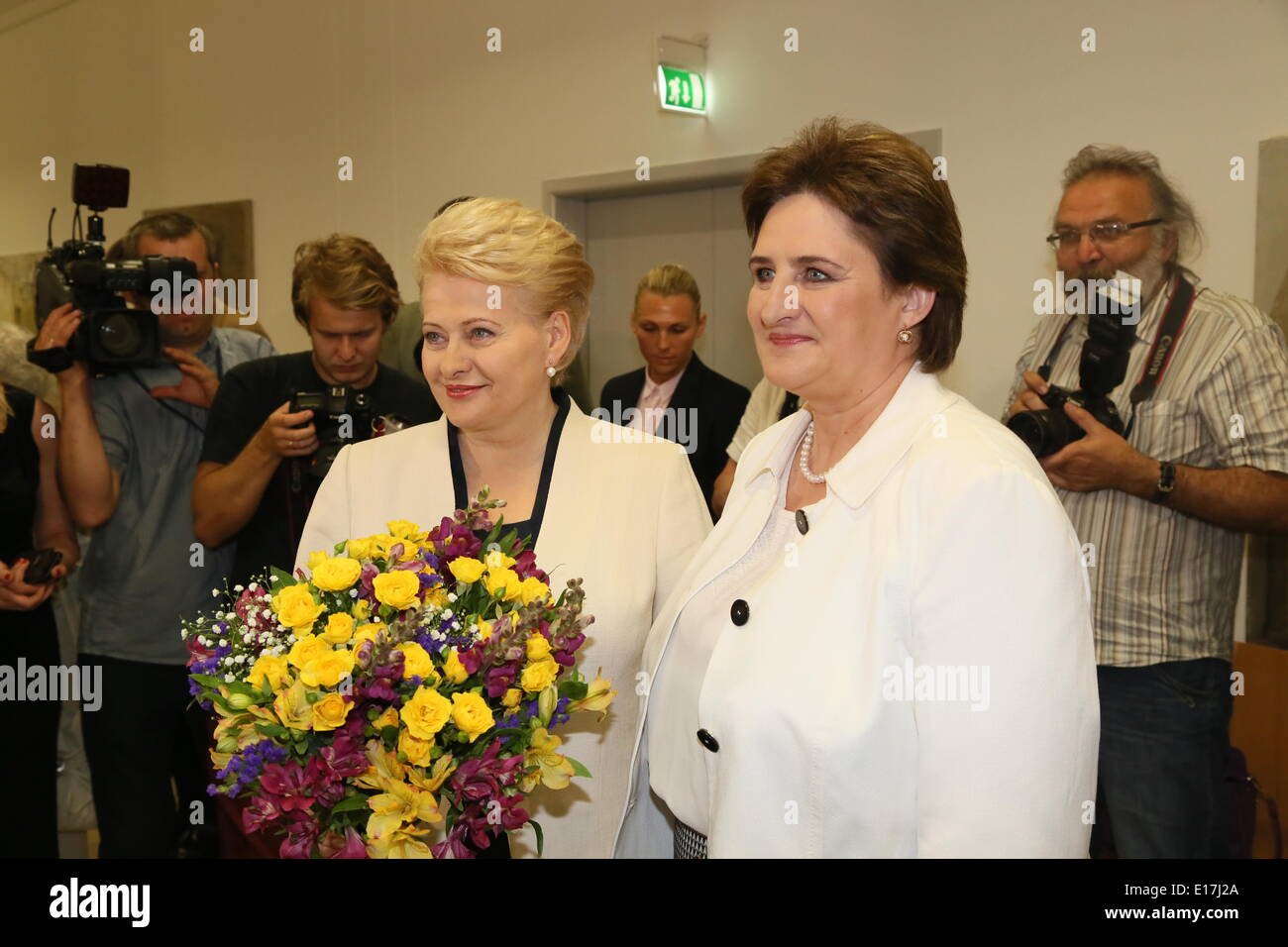 Vilnius. 26th May, 2014. Lithuanian President Dalia Grybauskaite (L) takes photo with speaker of Lithuanian Seimas Loreta Grauziniene in Vilnius, Lithuania on May 26, 2014. Lithuanian President Dalia Grybauskaite retained her post as she beat social democratic contender Zigmantas Balcytis in a runoff, according to preliminary results released by Central Electoral Commission early Monday. Credit:  Bu Peng/Xinhua/Alamy Live News Stock Photo