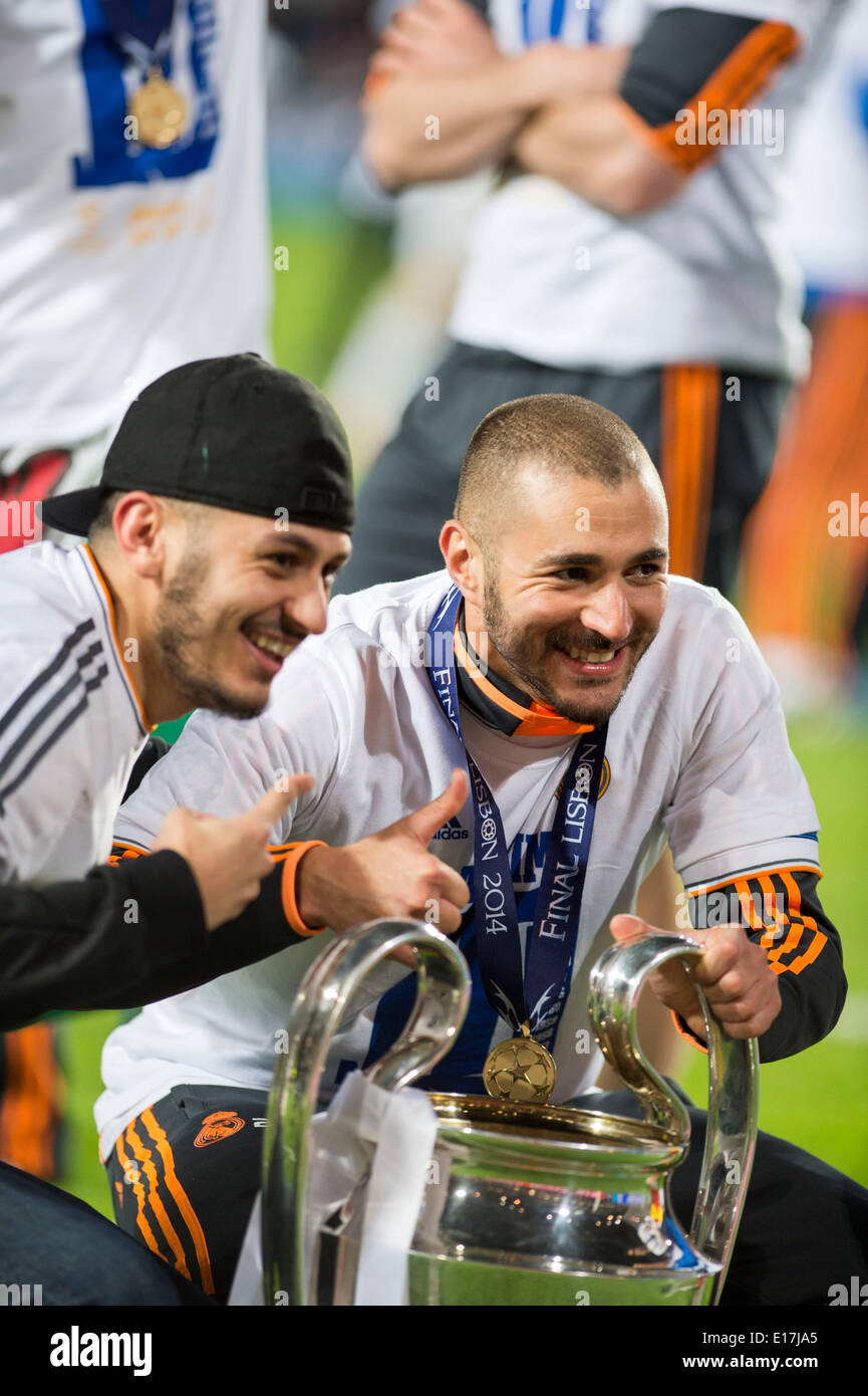 Lisbon, Portugal. 24th May, 2014. Karim Benzema (Real) Football/Soccer : Karim Benzema of Real Madrid celebrates with the trophy after winning the UEFA Champions League final match between Real Madrid 4-1 Atletico de Madrid at Luz stadium in Lisbon, Portugal . © Maurizio Borsari/AFLO/Alamy Live News Stock Photo