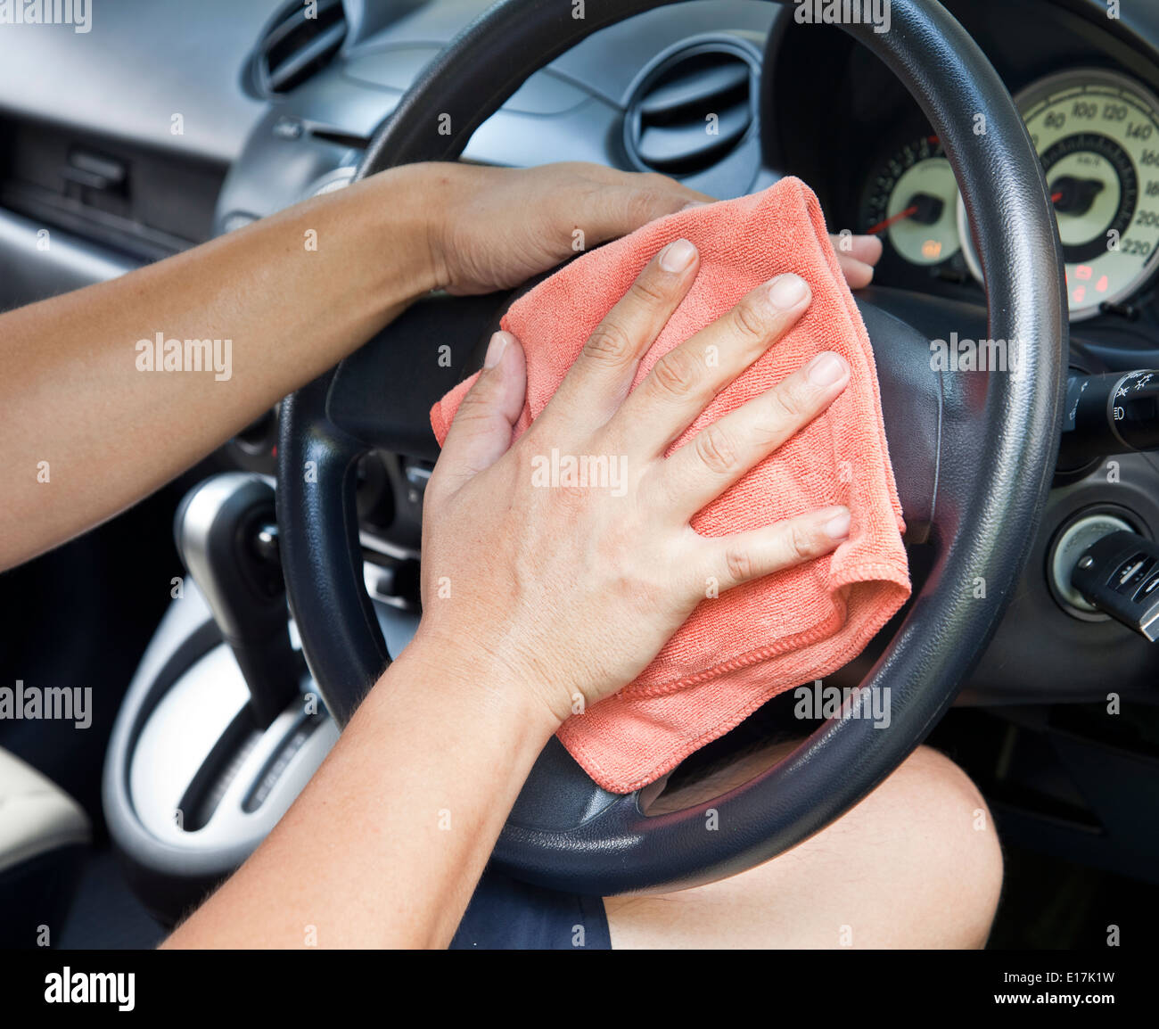 Polishing wheel hires stock photography and images Alamy